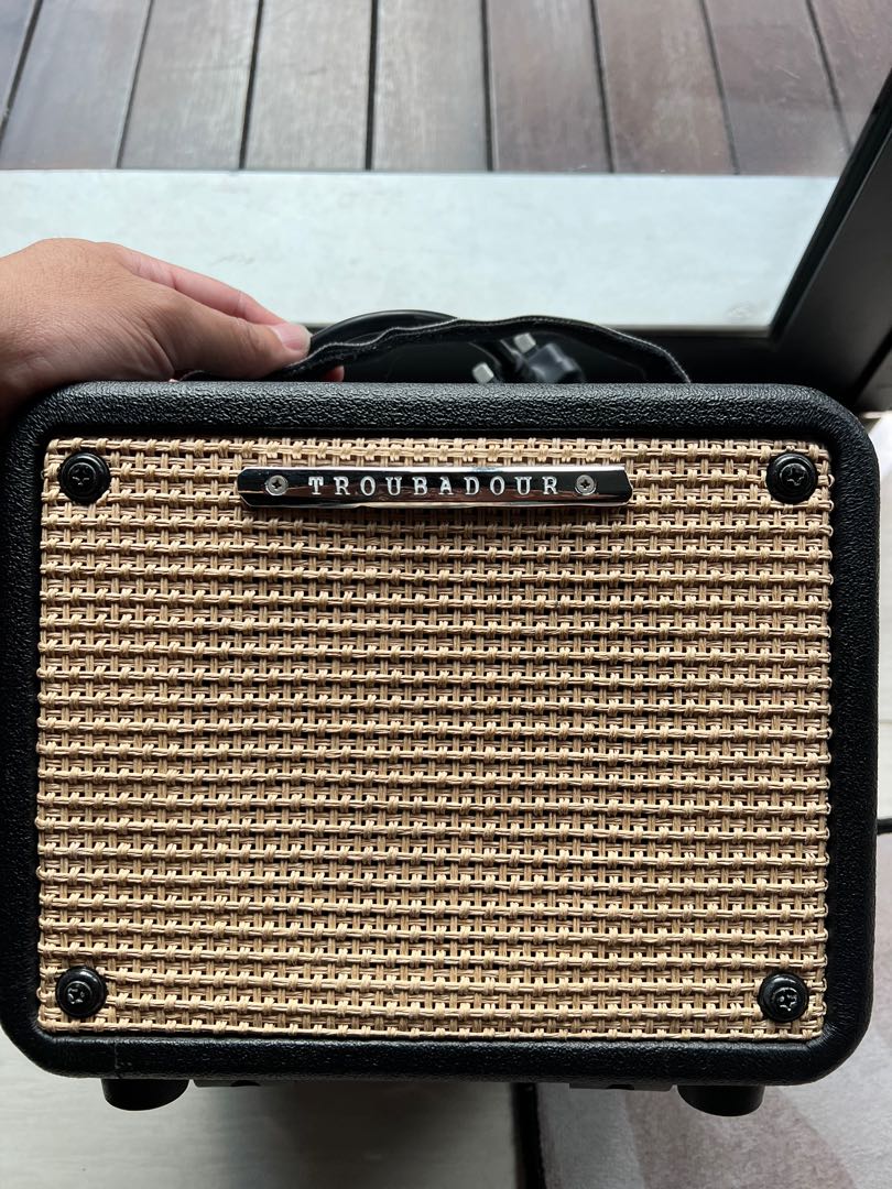 Troubadour amp top