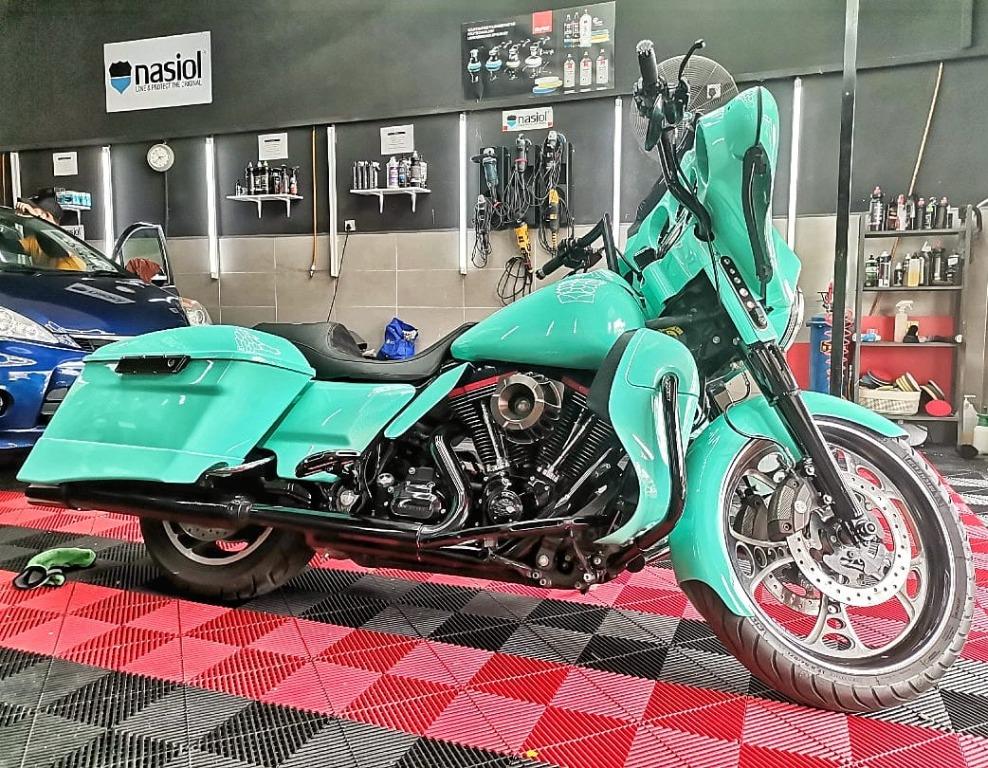 Harley Davidson Street Glide, Motorbikes on Carousell