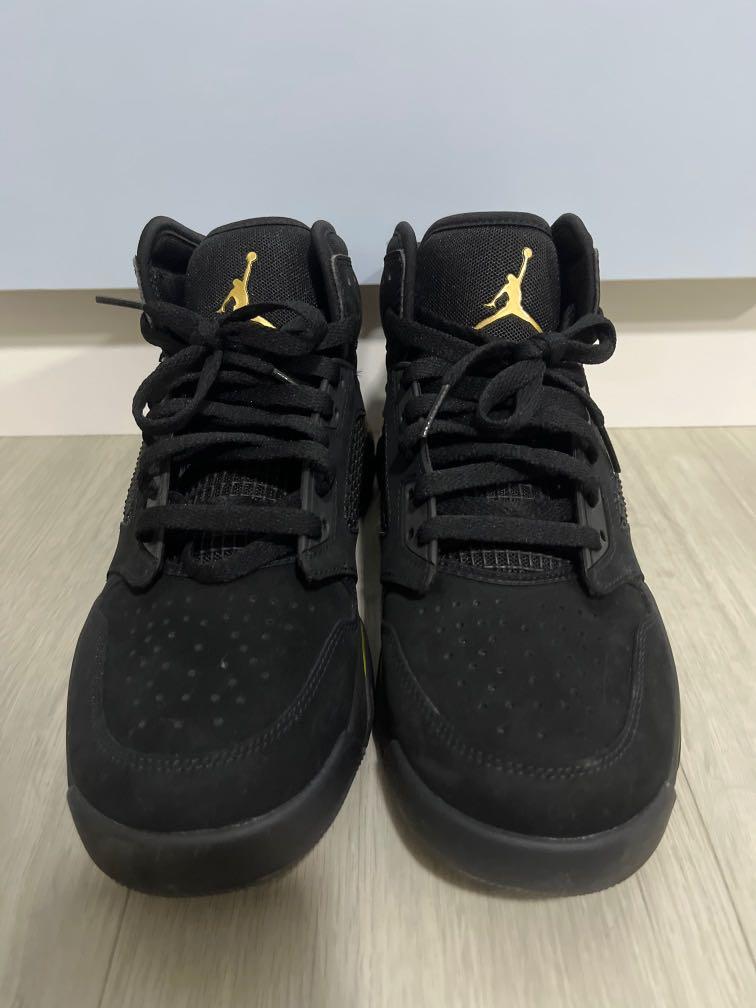 nike air jordan mars 270 low black metallic gold