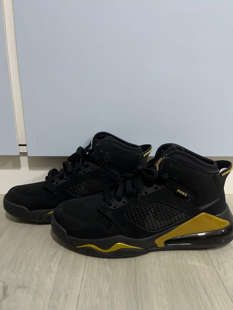 nike air jordan mars 270 low black metallic gold