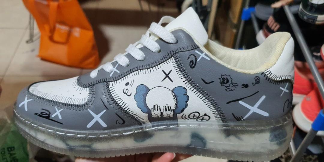 Kaws shoe cheap