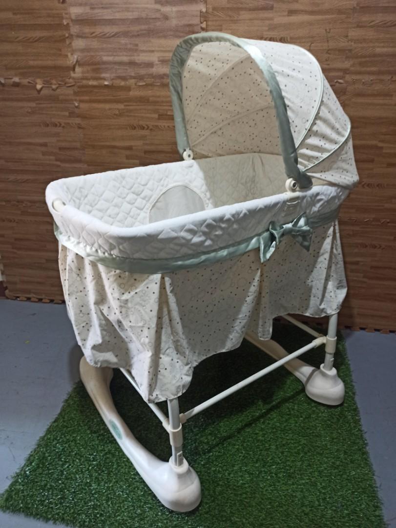Kolcraft baby bassinet 2025