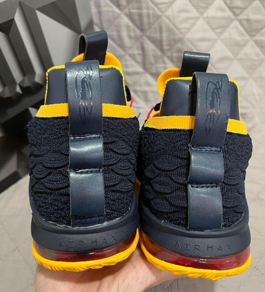 Lebron 15 low navy hot sale