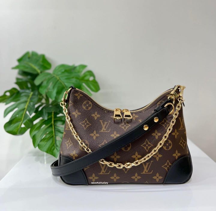 Louis Vuitton Monogram Victoire Shoulder Chain Bag 100% AUTHENTIC , MINT  Cond!