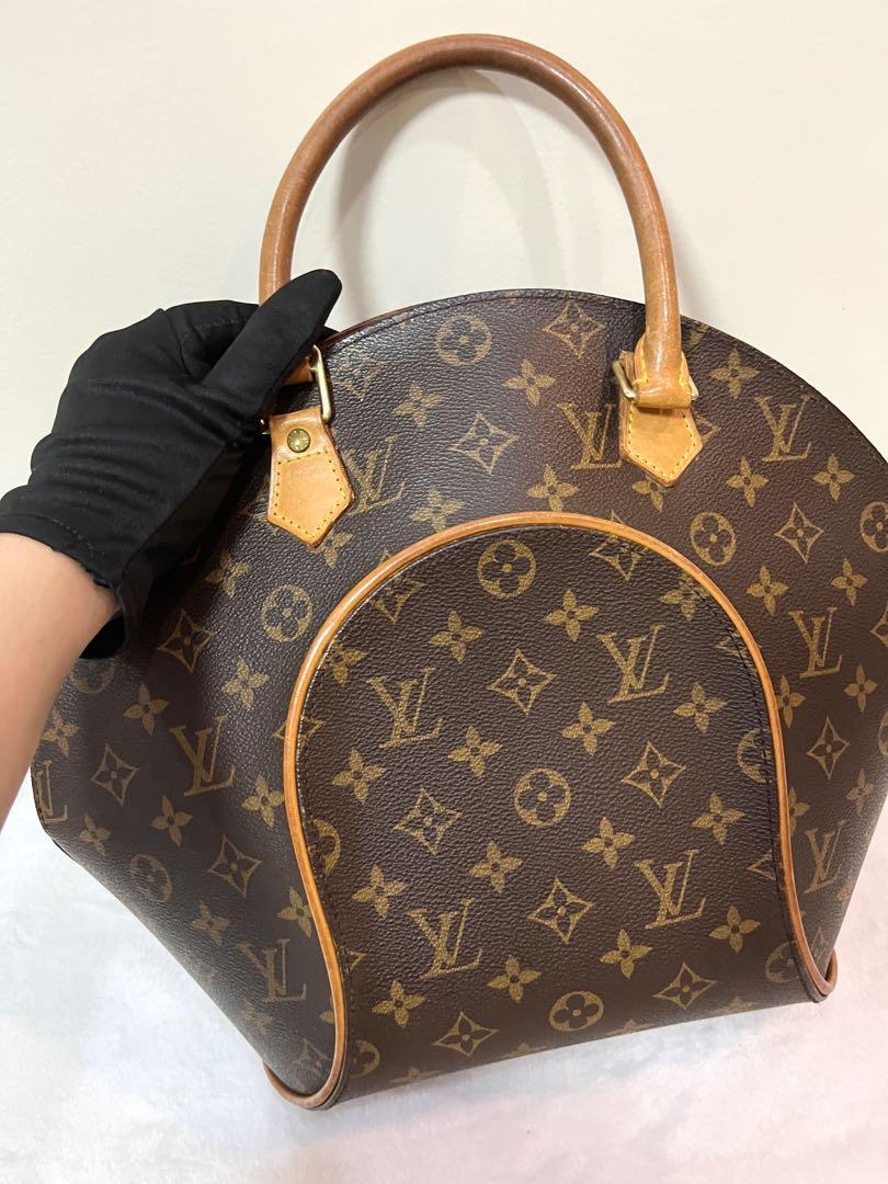 LV ELLIPSE MONOGRAM BAG (Category: Luxury Bags & Wallets) located in San Jose del Monte. Submitted by luxxyluxuryitems (Listing ID 1165750720, Image 2). Description: Rank A Excellent condition.