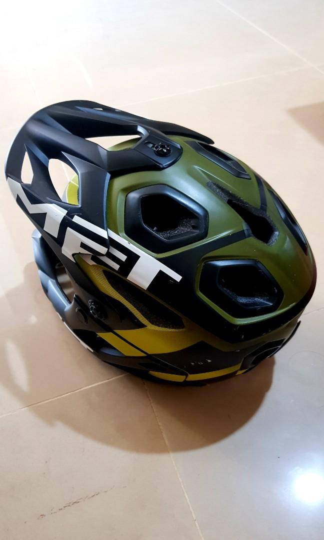 MET HeaMET PARACHUTE Mountain Bike/ Bicycle Downhill, Enduro, Trail and