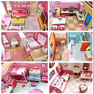Miniature doll house