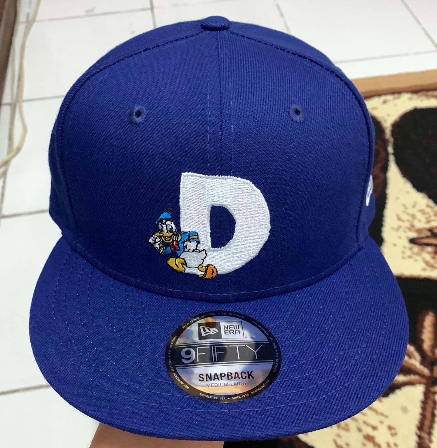 Friend (Donald Duck) Snapback, Fesyen 