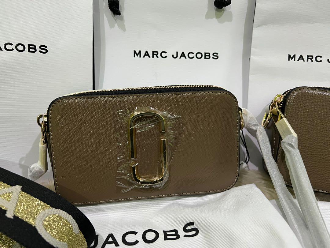 Authentic Marc Jacobs Snapshot Purse for Sale in Lakewood, WA - OfferUp