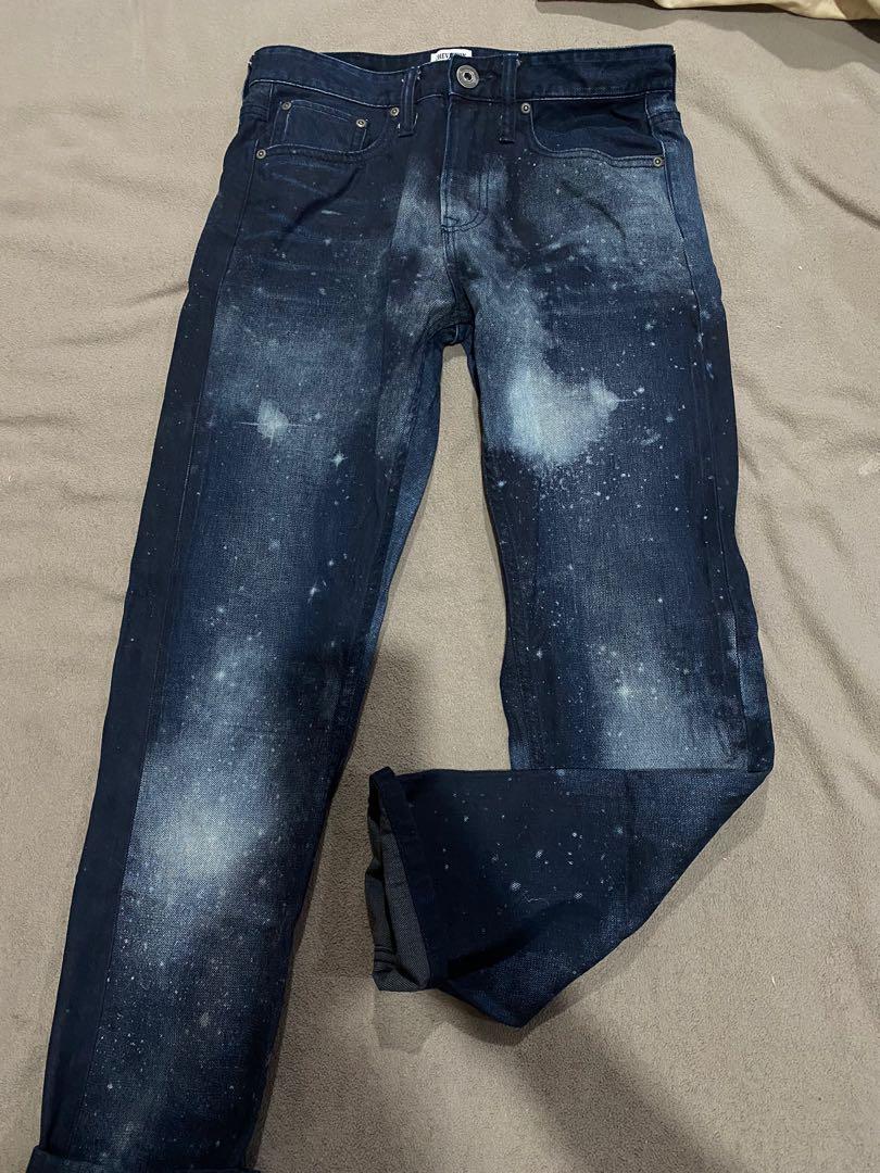 Original chevignon jeans (Category: Jeans) located in Cebu City. Submitted by arniev (Listing ID 1165677256, Image 1). Description: Washed but never worn. Size 30 .