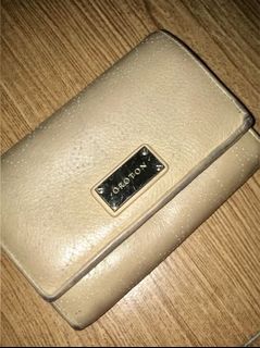 (Category: ) located in . Submitted by FromMyCloset (Listing ID 1165766384, Image 1). Description: .