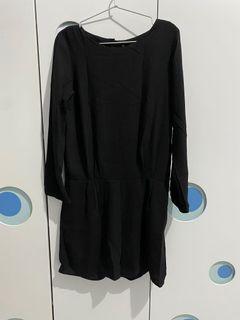Shopatvelvet — Black Romper/Jumpsuit size L