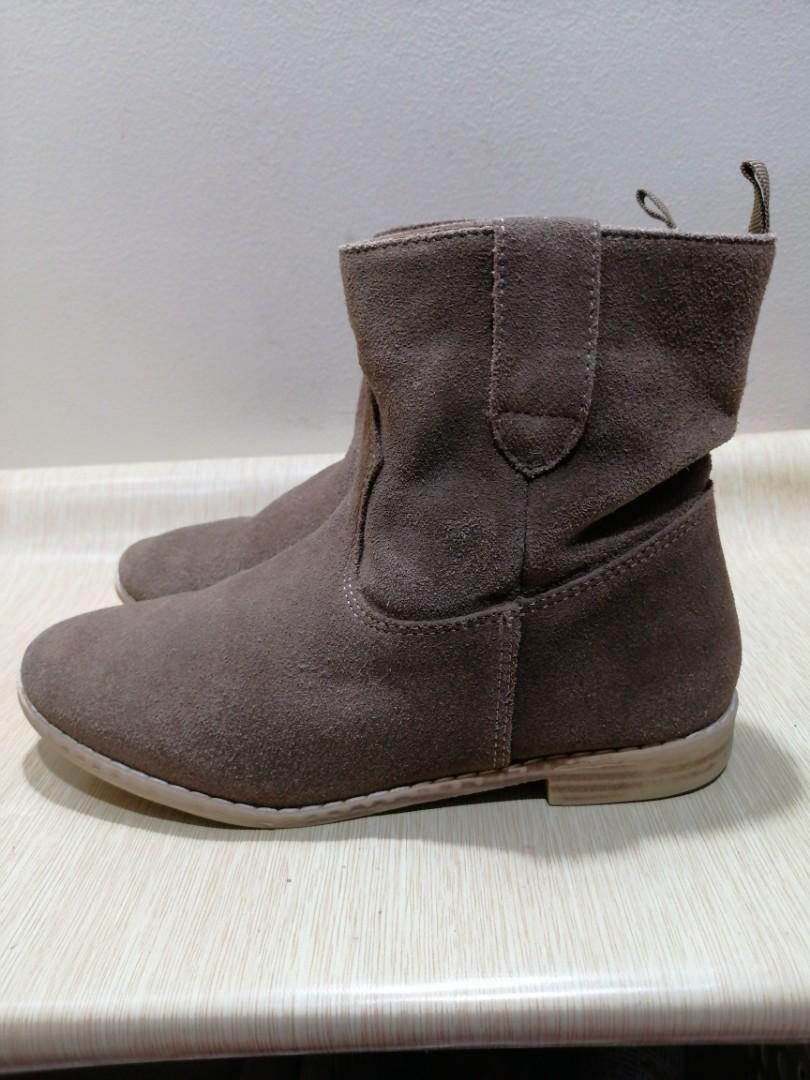 Size 2 Girls Leather Boots Babies Kids Babies Kids Fashion