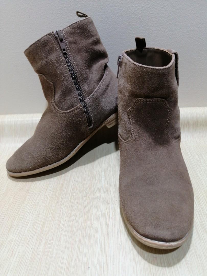 Girls leather top boots size 2