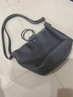 tas slempang abu trendy