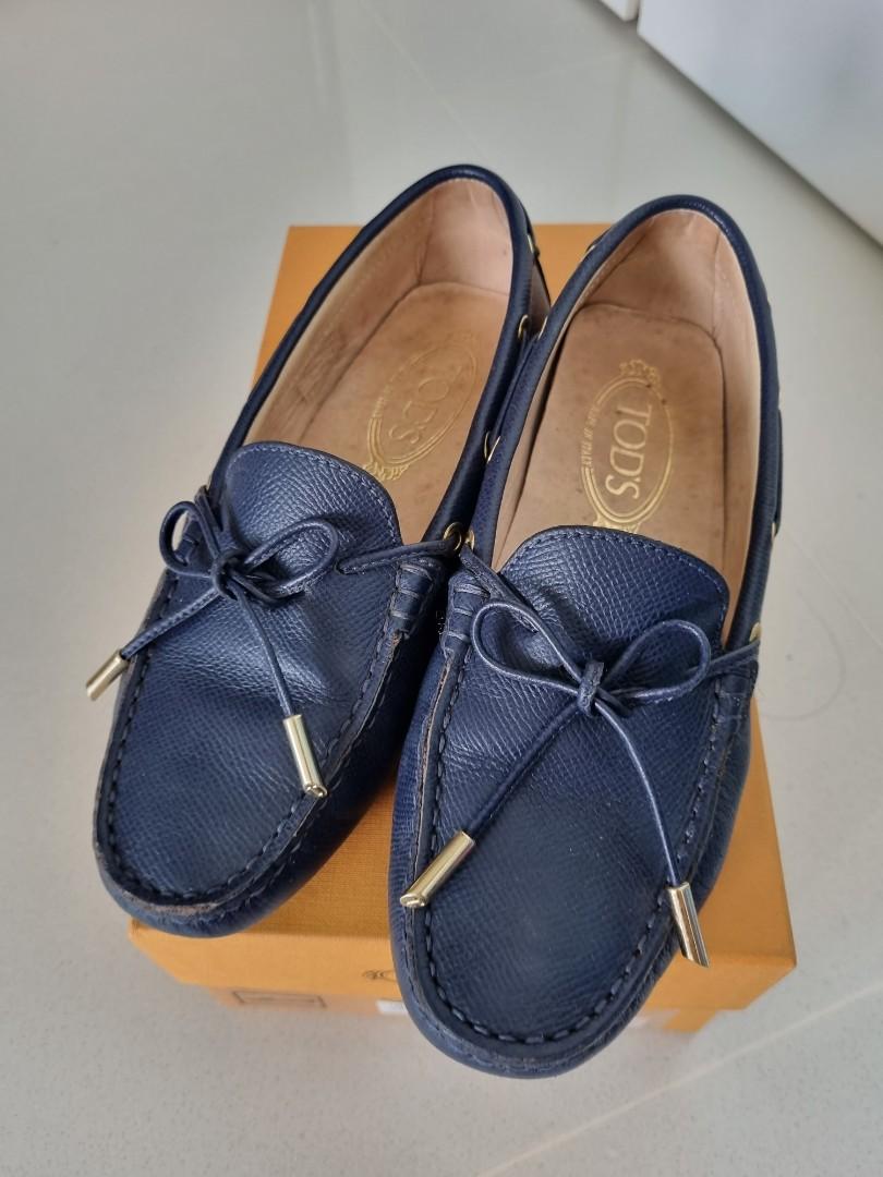 Tods Loafer Navy, Women's Fashion, Footwear, Flats on Carousell