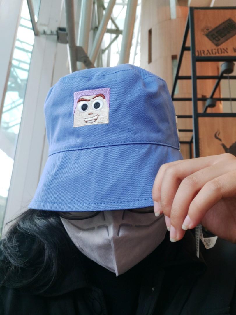 TOY STORY BUCKET HAT MINISO, Fesyen 