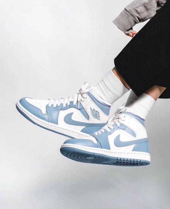 Wmns Air Jordan 1 Mid 'UNC', Women's Fashion, Footwear