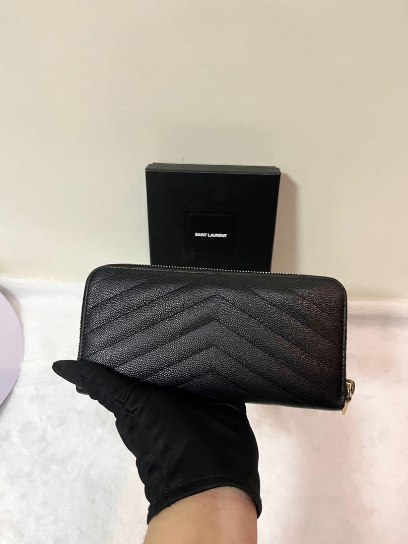 YSL CAVIAR ZIPPY WALLETT (Category: Luxury Bags & Wallets) located in San Jose del Monte. Submitted by luxxyluxuryitems (Listing ID 1165750196, Image 3). Description: Rank A Comes with box Excellent condition.