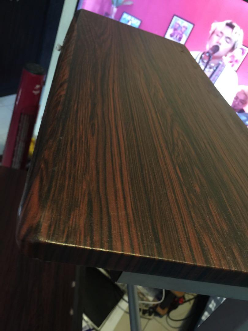 2nd hand Computer table, Furniture & Home Living, Office Furniture