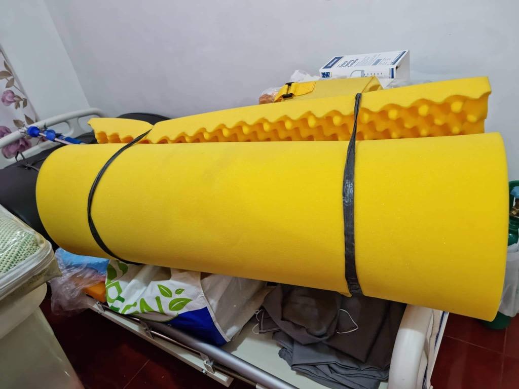 2nd hand Uratex egg crate mattress negotiable, Furniture & Home Living