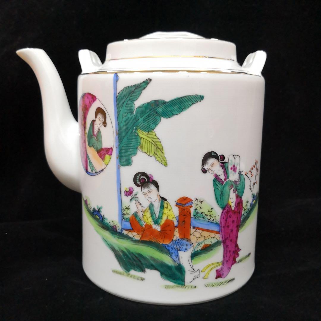 50-70s Unused old Jing De Zhen Gold Rim handpainted teapot  50-70年代精品老景德镇粉彩手绘芭蕉美人描金边桥壶