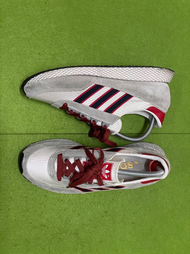 yeezy boost 350 v2 adults synth