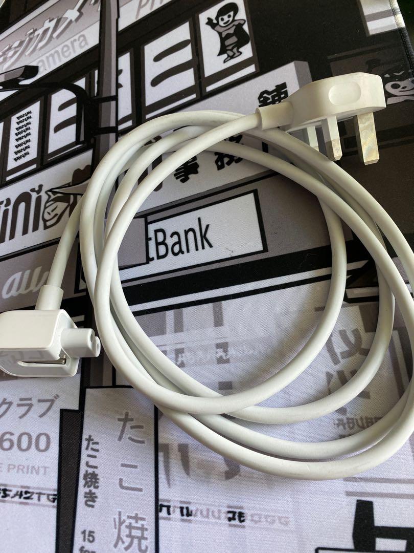 Power Cable Extension for Macbooks (Category: Cables & Adaptors) located in Mandaluyong City. Submitted by maricris.sn (Listing ID 1165890289, Image 1). Description: Apple D00482 Power Cable Extension Unused. No damage. Price is firm .