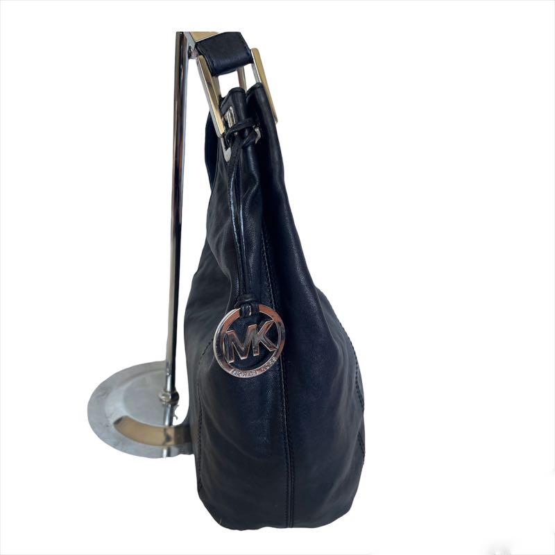 Auth Michael Kors Leather Hobo Bag (Category: Tote Bags) located in Cotabato. Submitted by littlestuff08 (Listing ID 1166017997, Image 3). Description: Description: Style: Bag Condition: Used. Normal signs of usage. please check photos for more details) Size: Please check measurents in the photos Mine @ Php 1,380 Inclusion/s: None. Note: For Preowned/Used Items, please manage your expectation. If you are meticulous w/ flaws or used clothing, I su