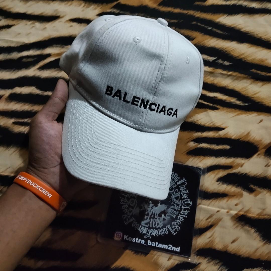 Balenciaga Caps, Fesyen Pria, Aksesoris 