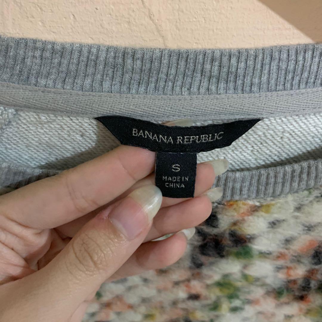 Banana Republic Flower Sweater Grey, Fesyen Wanita, Pakaian ...