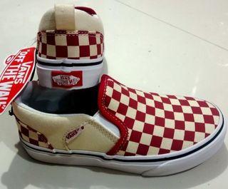 Brandnew Vans Asher Kids Red/Natural US size 1