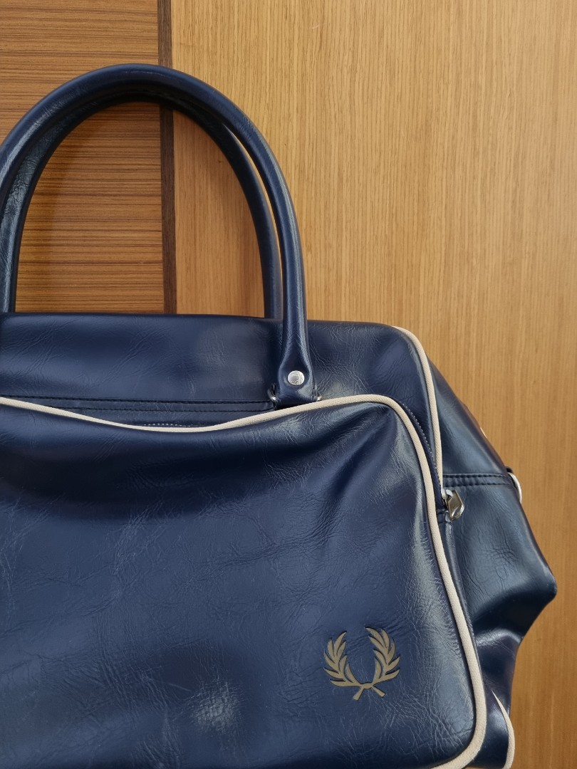 Fred perry on sale classic holdall bag