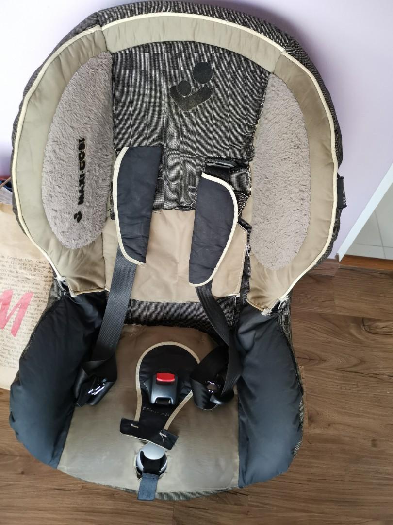 Free Baby Car Seat, Babies & Kids, Going Out, Car Seats on Carousell