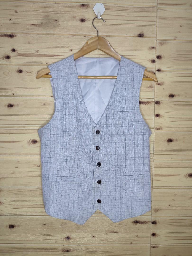 Gray Very Cute Vest, Women's Fashion, Coats, Jackets and Outerwear on