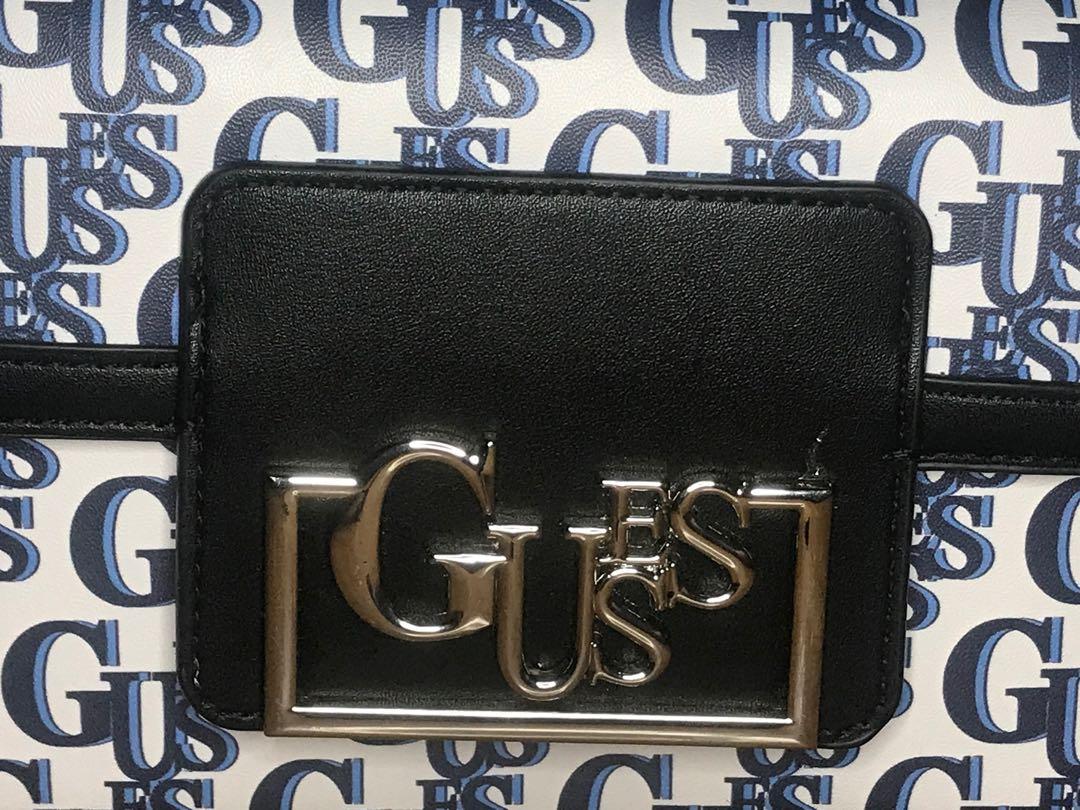 Guess Lexi Baguete Bag (Category: Luxury Bags & Wallets) located in Manila. Submitted by khring (Listing ID 1166015134, Image 2). Description: Twice lang nagamit .