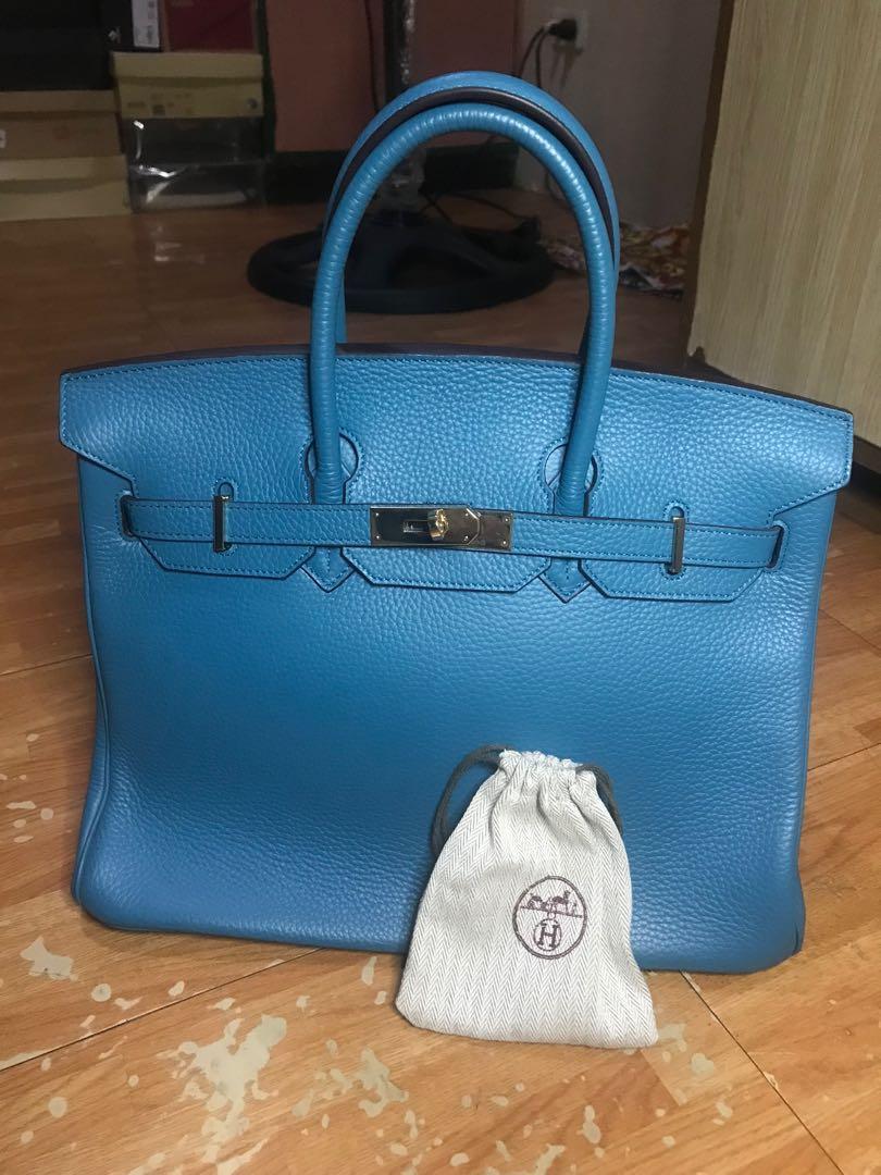Hermes Birkin 35 (Category: Luxury Bags & Wallets) located in Manila. Submitted by khring (Listing ID 1166015393, Image 3). Description: Bought in greenhills for 25k Top grade quality Authentic leather Used once only RFS: needs funds What u see is what u get😊 Disclaimer: No copyright infringement is intended. I do not own nor claim to own the brand..