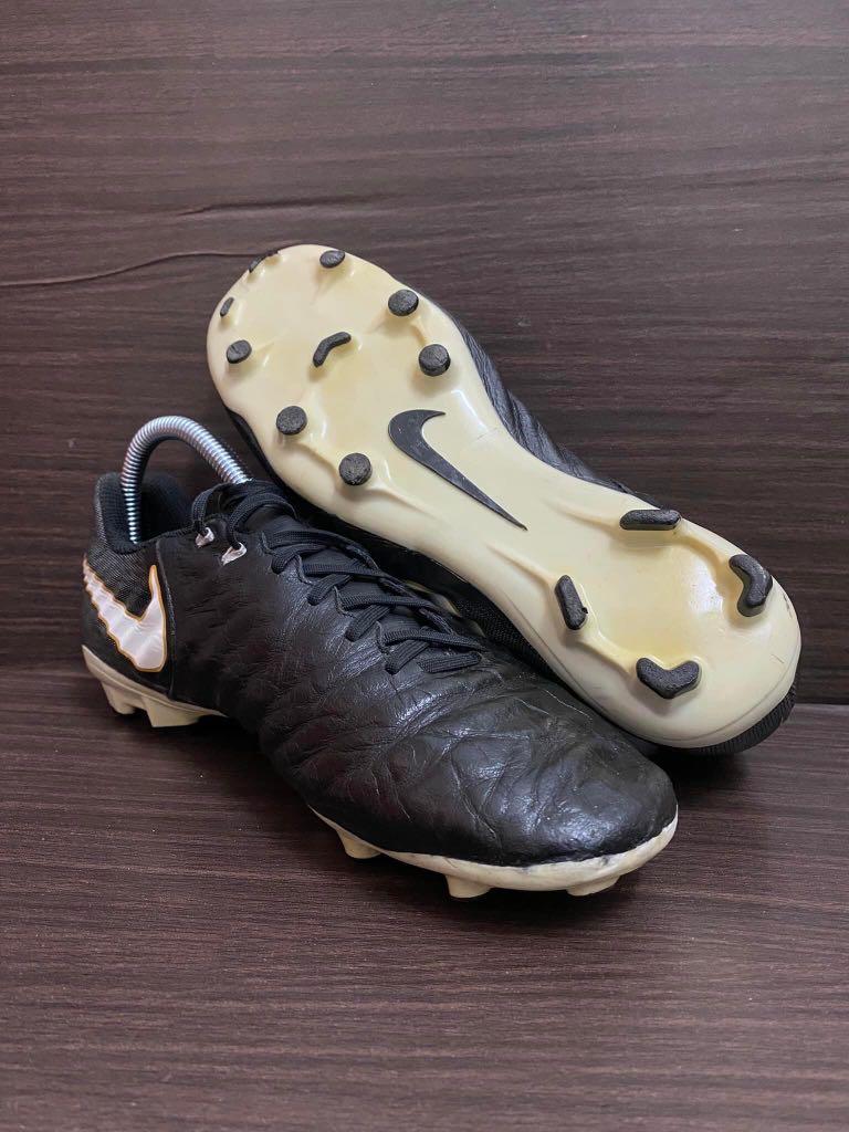 kasut bola nike neymar