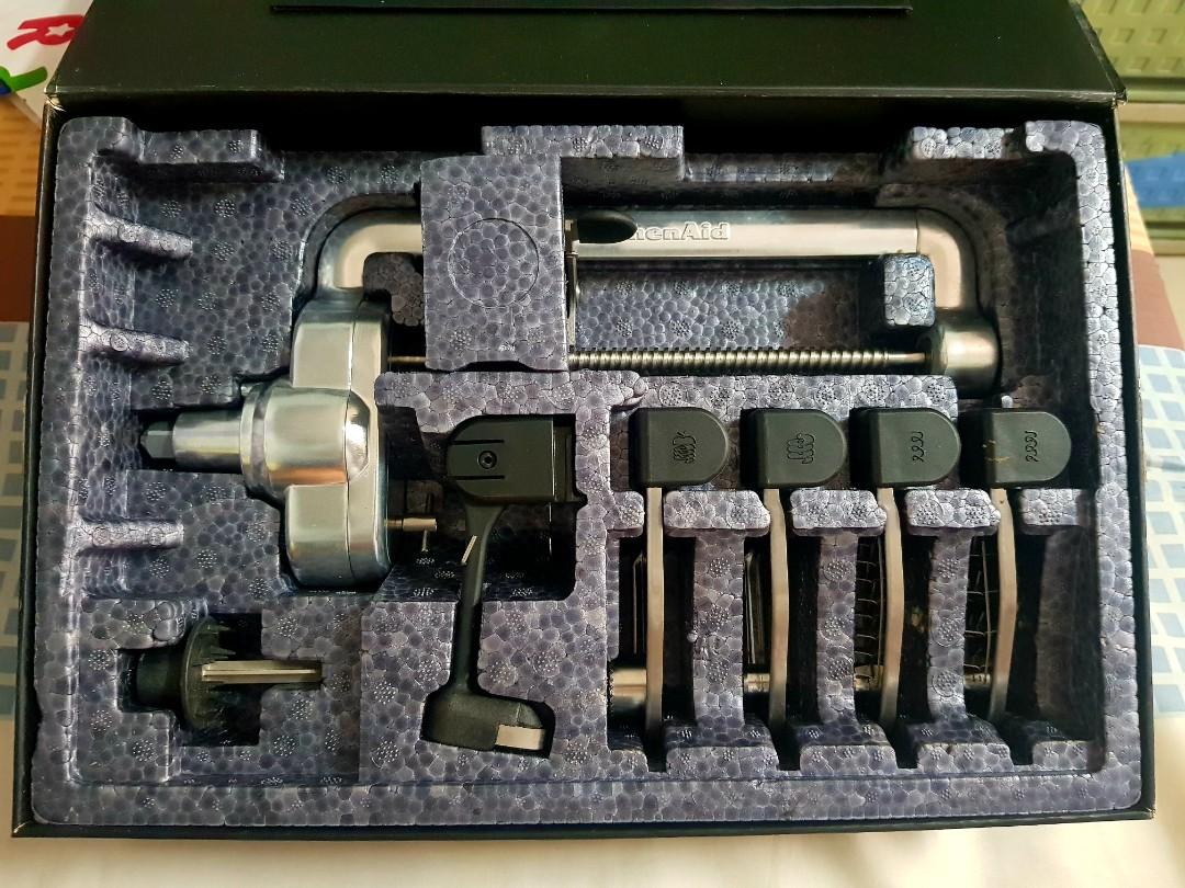 KitchenAid Spiralizer KSM1APC 5blades (Category: Hand & Stand Mixers) located in Makati City. Submitted by ako_to (Listing ID 1166017219, Image 2). Description: slightly negotiable bought this for 10k works with all kitchenaid stand mixer. used once nung sinubukan. medyo madumi ang box kc nakatago lang, di naiplastic. all parts intact. almost new..