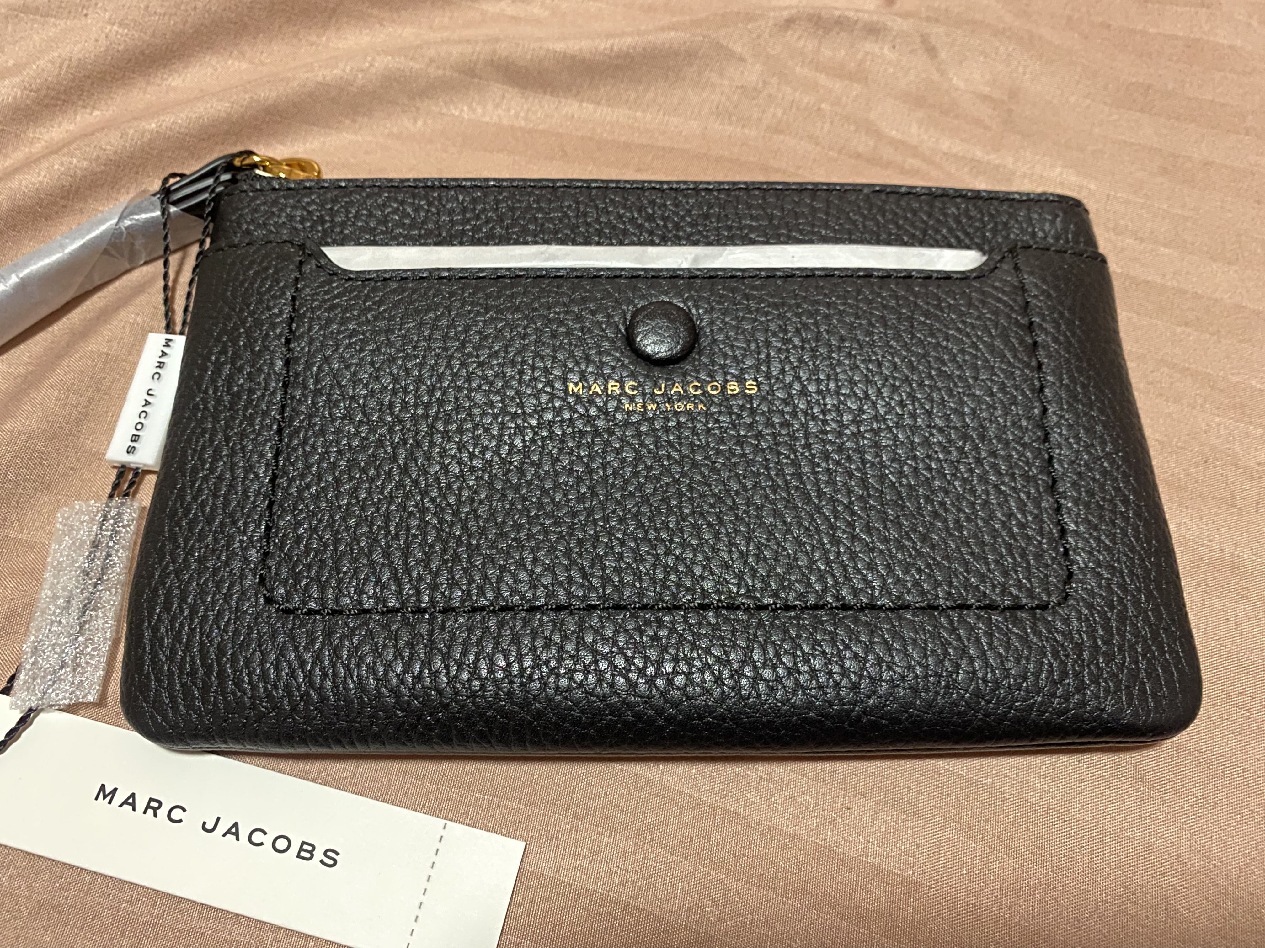 Marc jacobs best sale wristlet