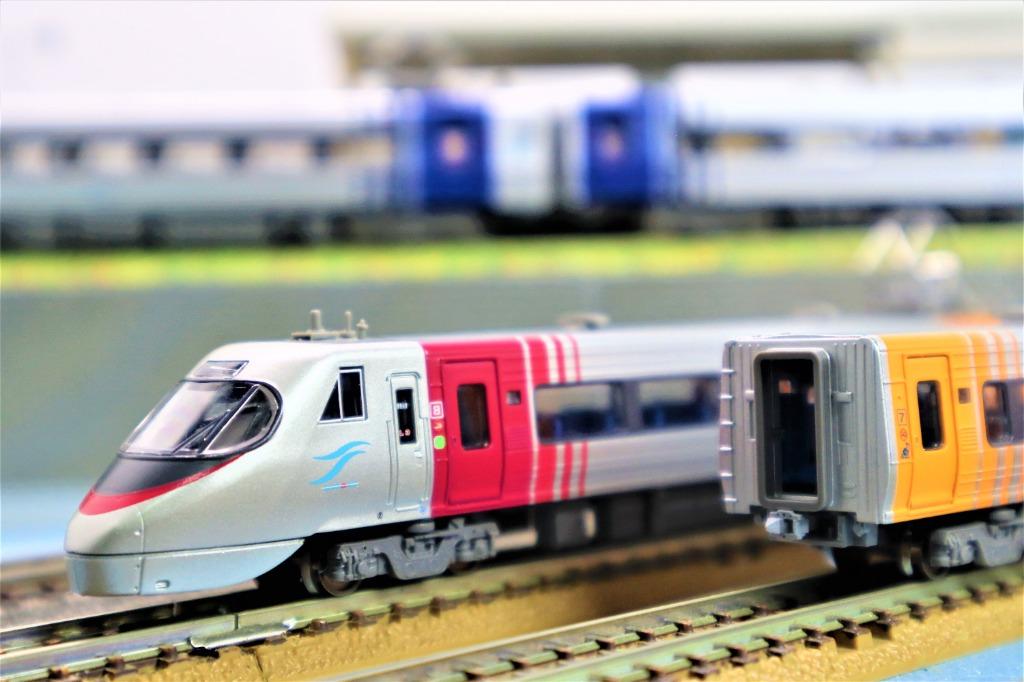 マイクロエースA2993・A2994 四国8000系　8両 Amazon | 鉄道模型 JR四国 8000系 編成タイプ8両 特急しおかぜ