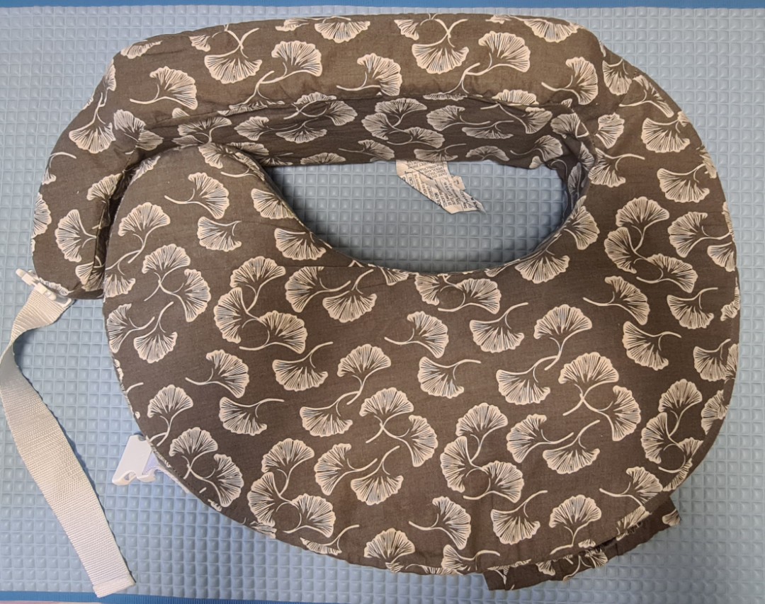 My Brest Friend Nursing pillow, Babies & Kids, Nursing & Feeding
