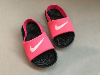 Nike 幼童涼鞋