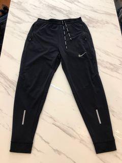 Nike 吸濕排汗運動褲