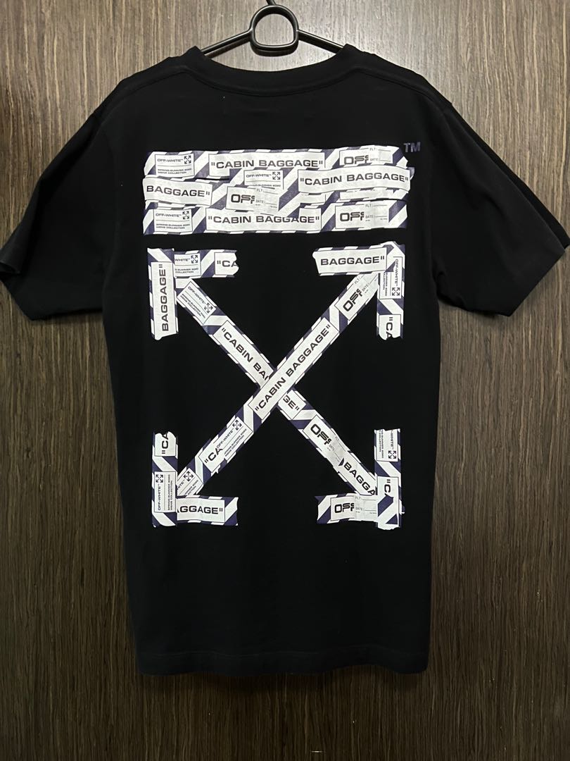 Off white arrow print T shirt (size: M 