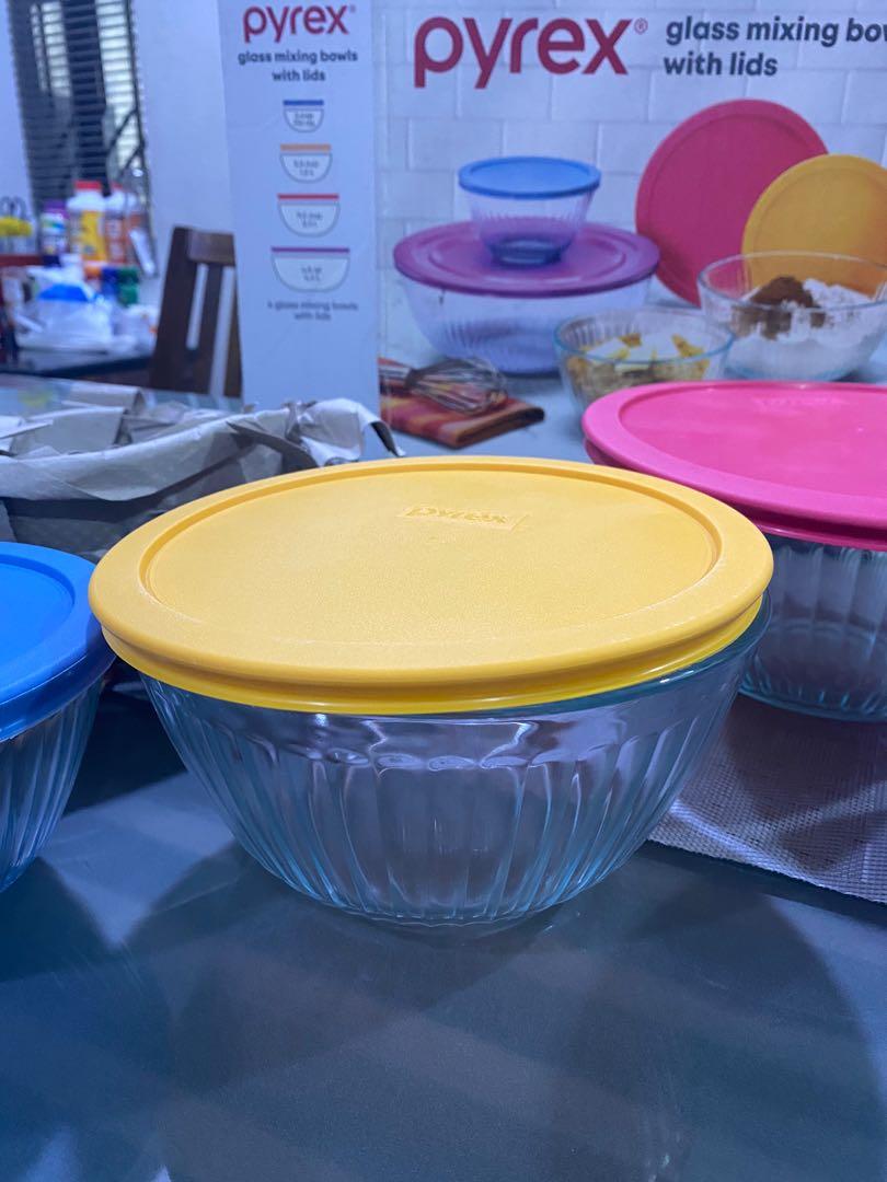 Pyrex mixing bowls, Furniture & Home Living, Kitchenware & Tableware