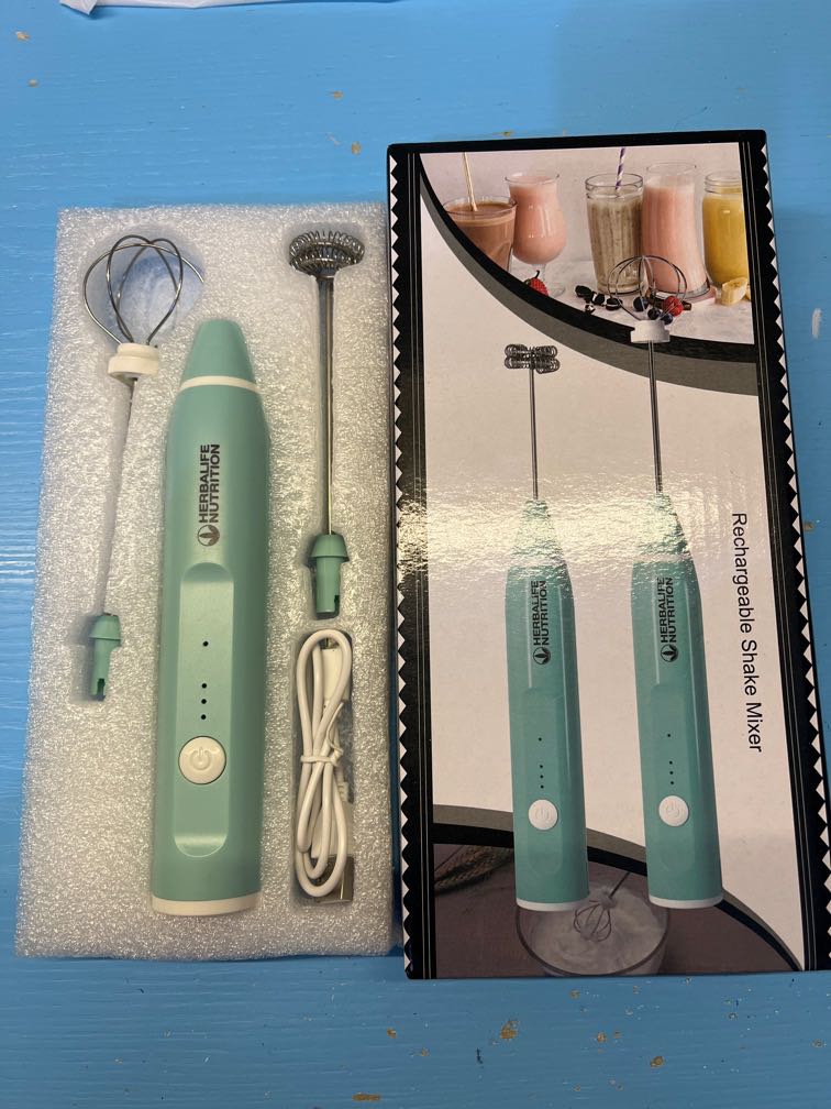 Rechargeable shake mixer Herbalife, 家庭電器, 廚房電器, 打蛋器及廚師機 Carousell