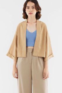 (Category: ) located in . Submitted by clothescharms (Listing ID 1165966795, Image 1). Description: .
