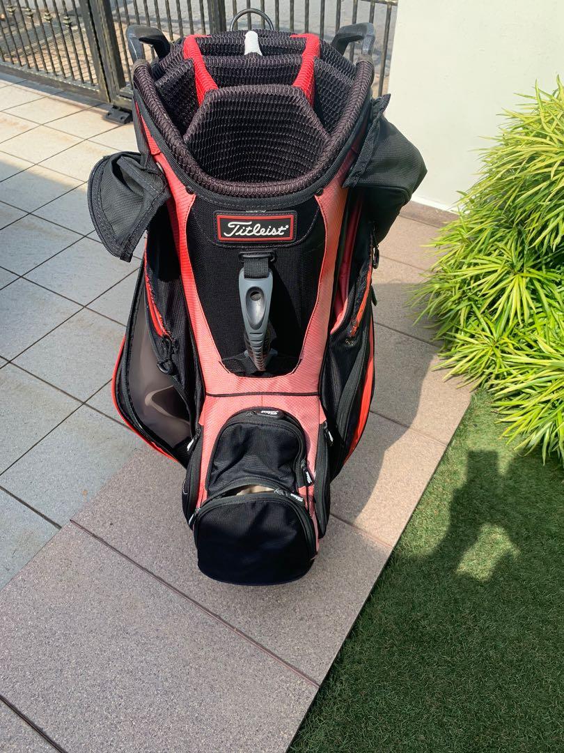 Used golf bag, Sports Equipment, Sports & Games, Golf on Carousell