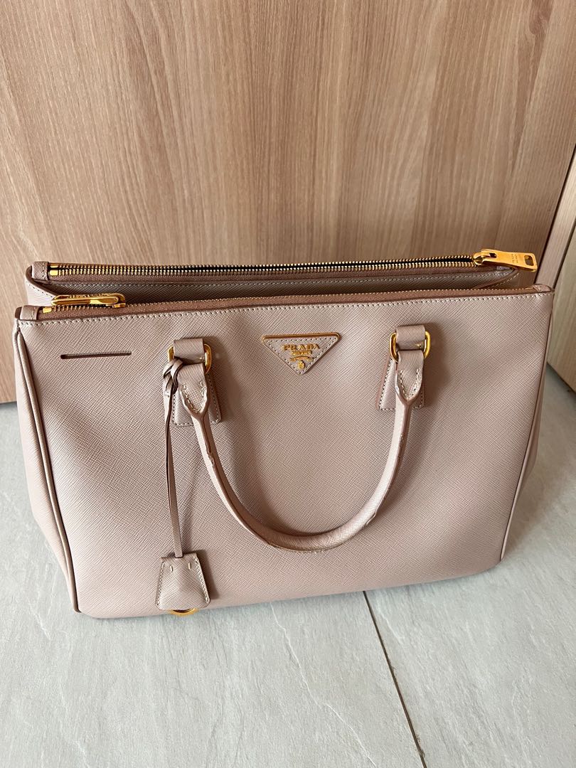 Used prada saffiano bag online